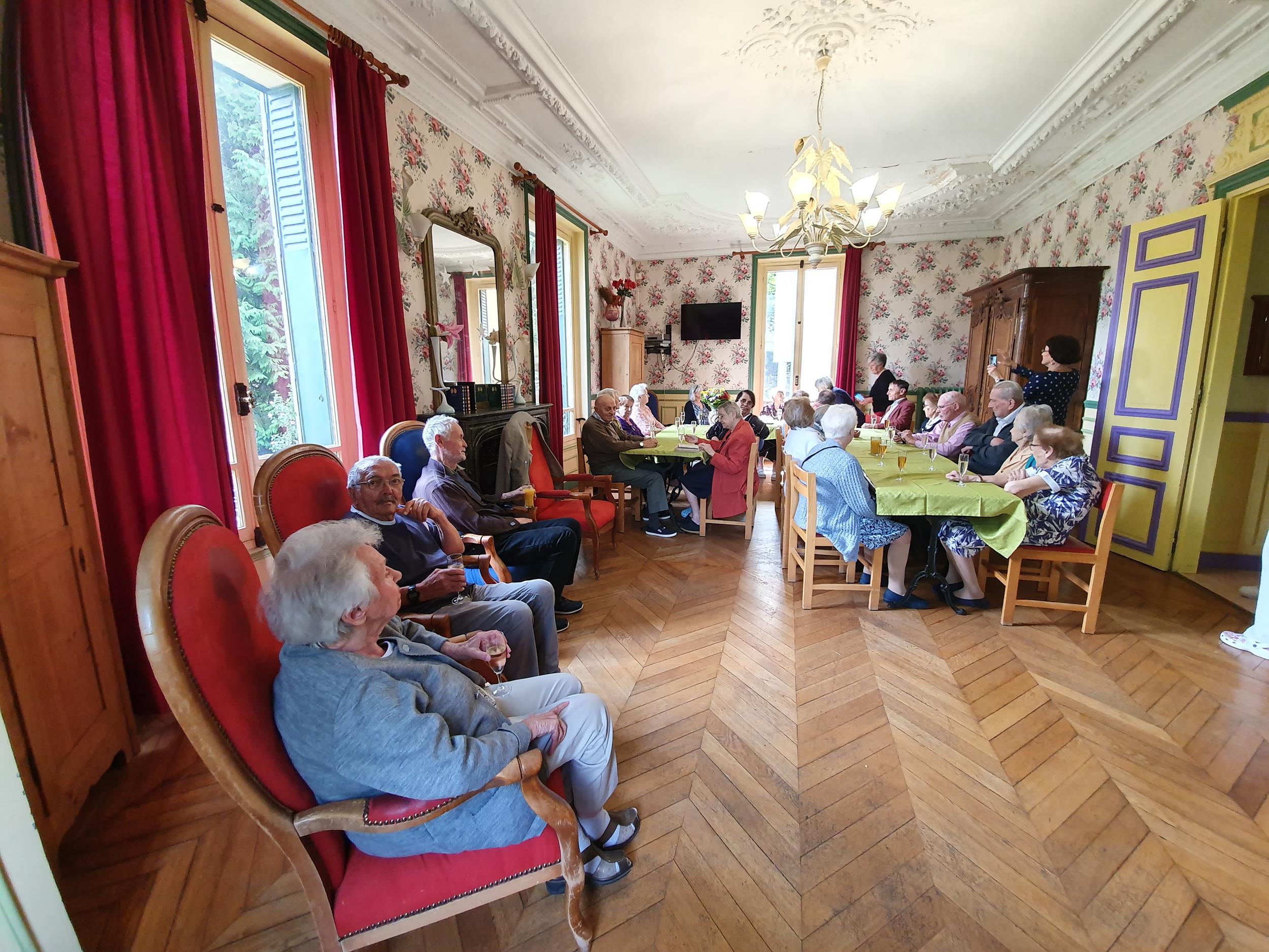 Madame Derval fête ses 100 ans!