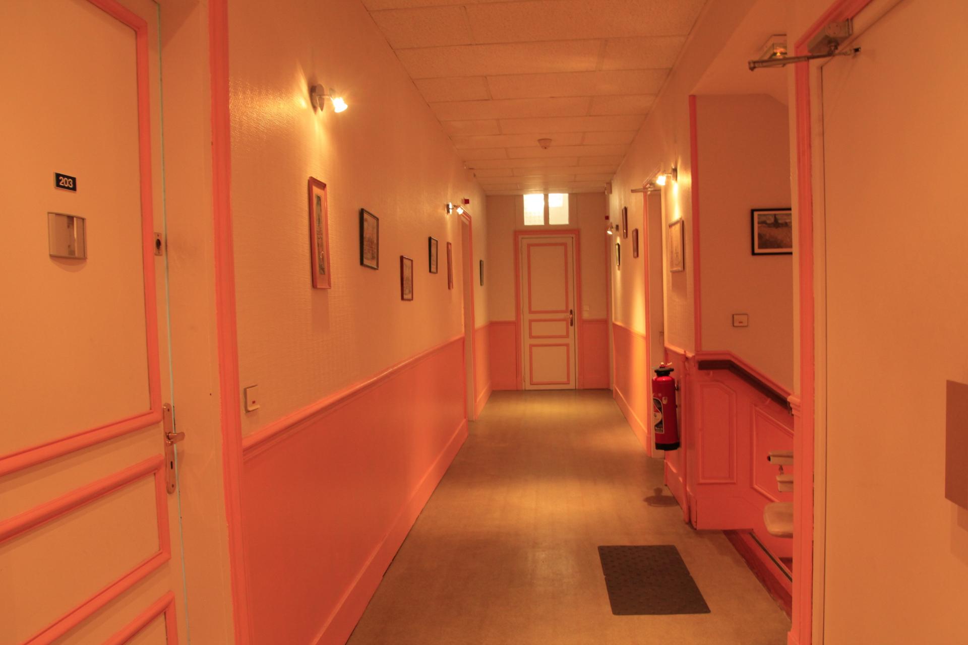 Couloir etage résidence sénior maison de retraite Ma Vallée Us Val d'Oise 95