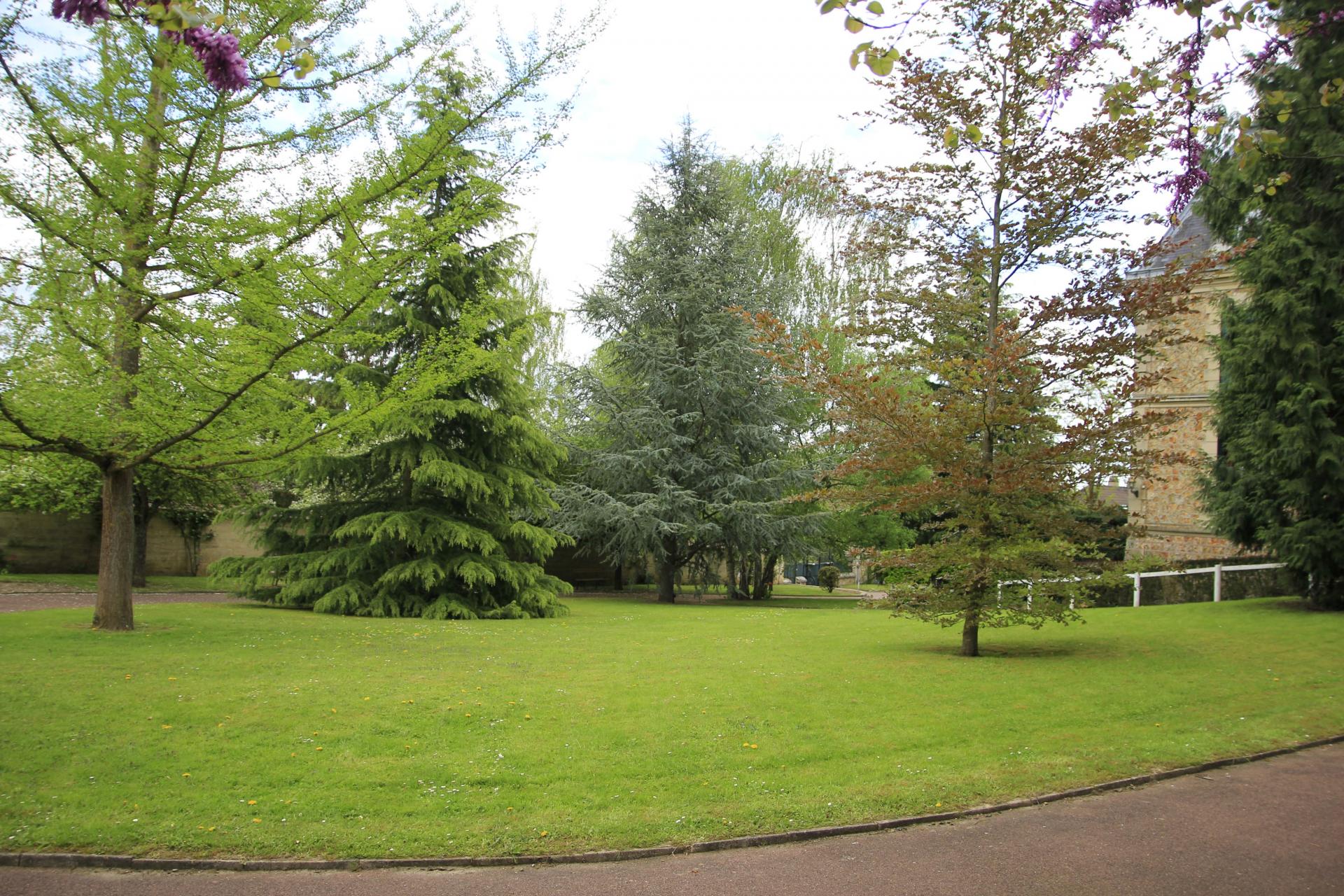Parc 1 Résidence sénior Maison de Retraite Ma Vallée Us Val d'Oise 95